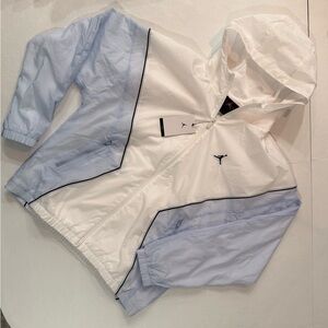 JORDAN SIZE L MENS White and Light Blue Hooded Windbreaker